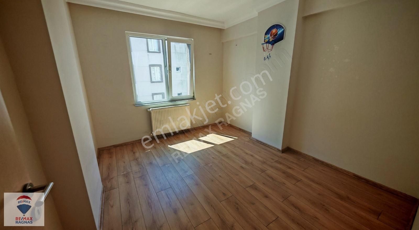 Taşdelen Megakent Sitesinde Full Tadilatlı 3+1 Daire - Görsel 10