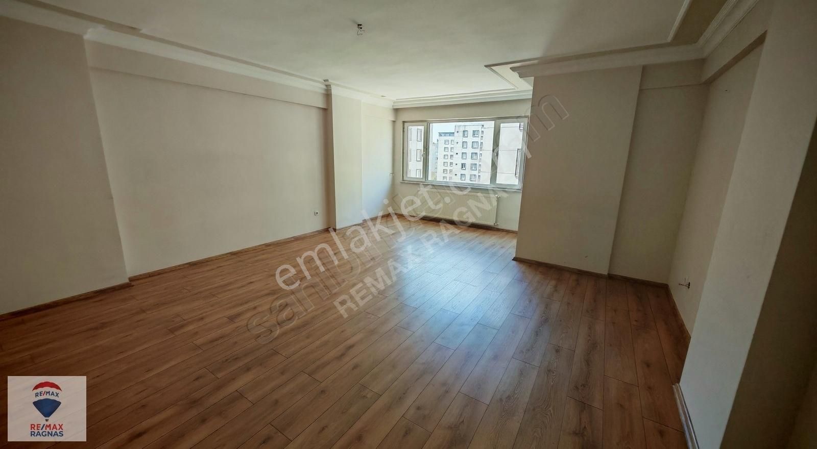 Taşdelen Megakent Sitesinde Full Tadilatlı 3+1 Daire - Görsel 15