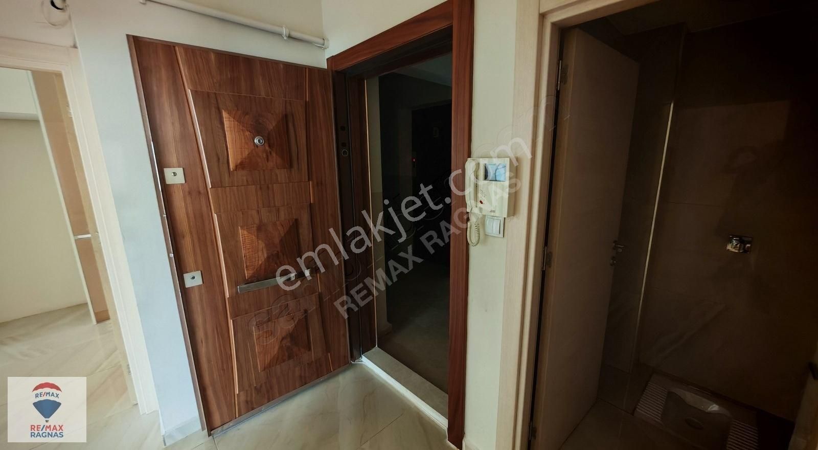 Taşdelen Megakent Sitesinde Full Tadilatlı 3+1 Daire - Görsel 5