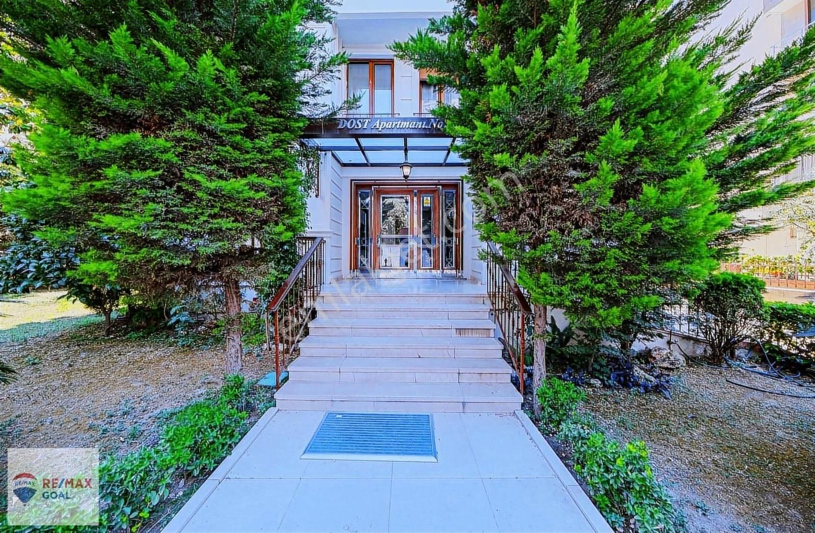 Fenerbahçe 'de 4 Cepheli Deniz Manzaralı 3+1 Satılık Boş Daire - Görsel 2