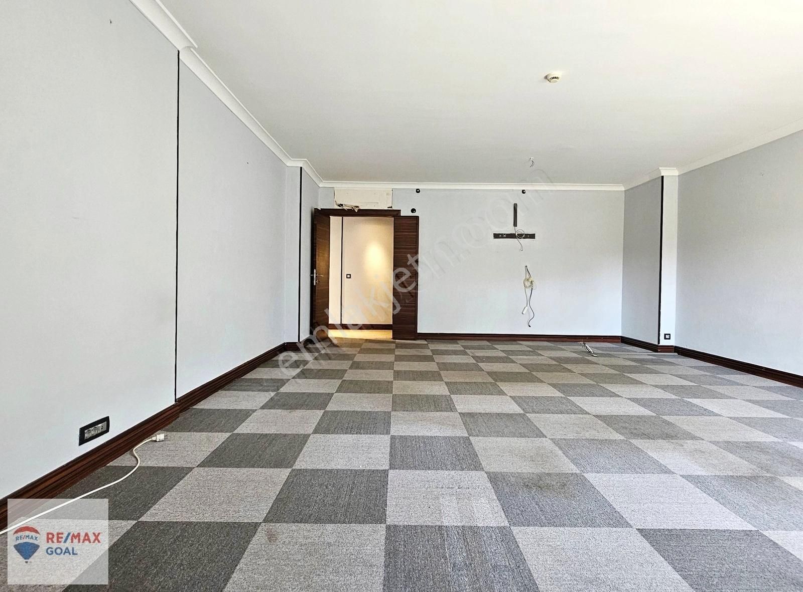 Mira Tower'da Boş 4+1 197 M2 Güvenlik-resepsiyon-otoparklı Ofis - Görsel 29