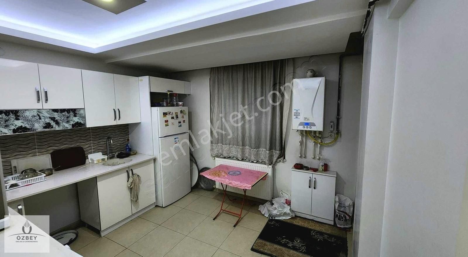 Özbey'den | Ara Kat | 2+1 | Tramvay Durağı Ve Aquapark Yakını |