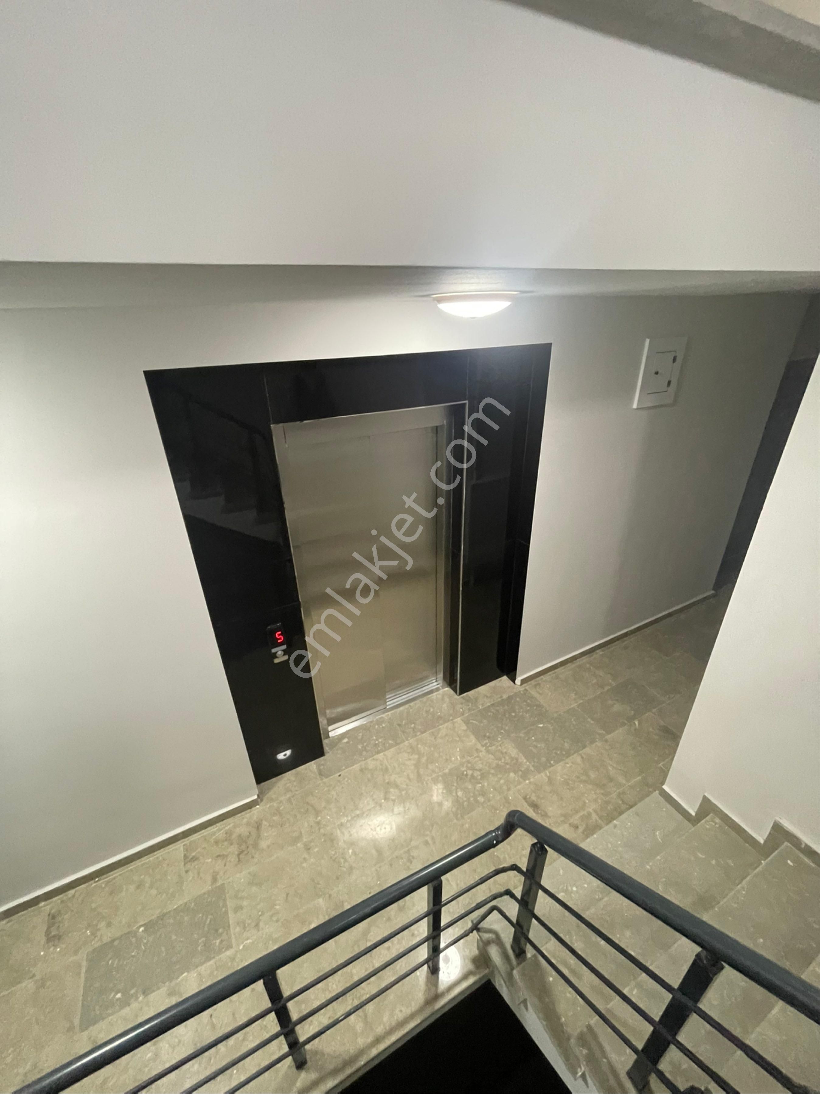 Yakuplu Mahallesinde Sıfır Satılık 4+2 Dublex Kapalı Otoparklı Dairr - Görsel 24