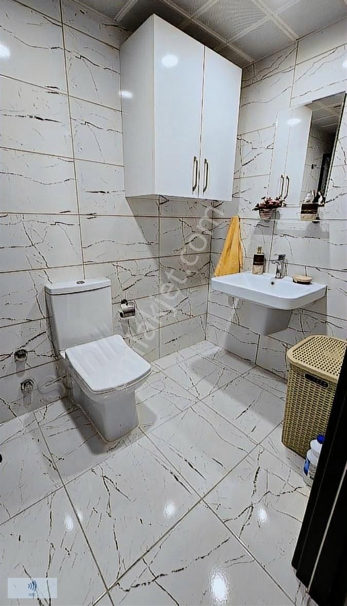 Bayraklı Toki 2+1 Ebeveyn Banyolu Satılık - Görsel 2