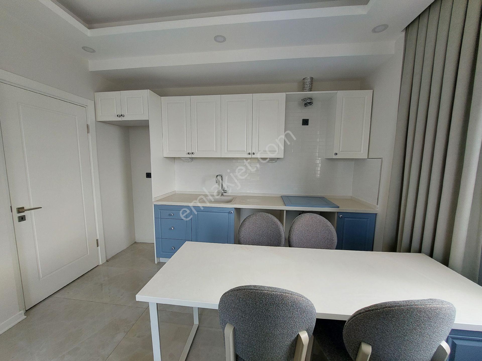 Denize 200m 2+1villa Tarzında Çift Havuzlu - Görsel 17