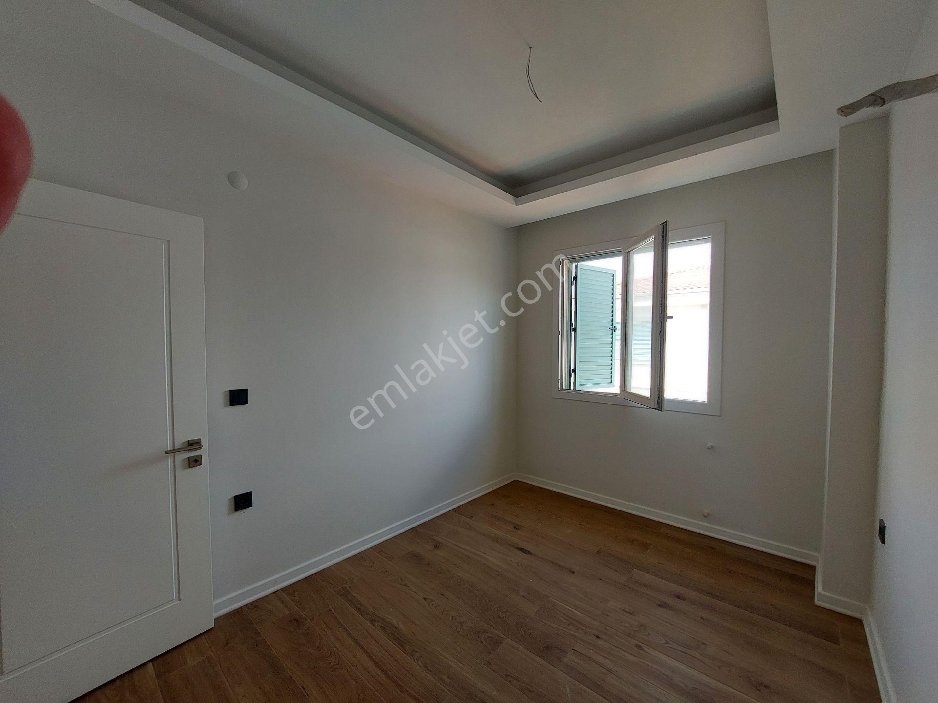 Denize 200m 2+1villa Tarzında Çift Havuzlu - Görsel 20