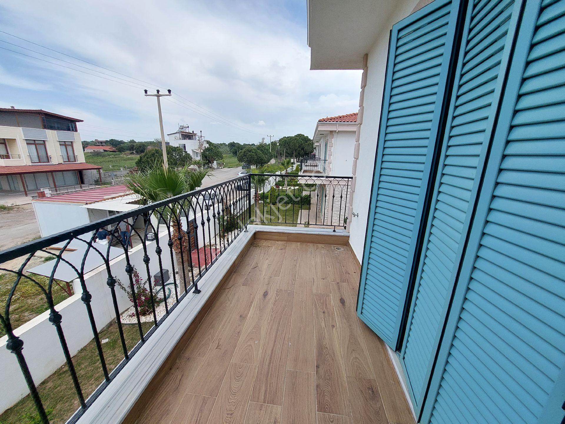 Denize 200m 2+1villa Tarzında Çift Havuzlu - Görsel 14