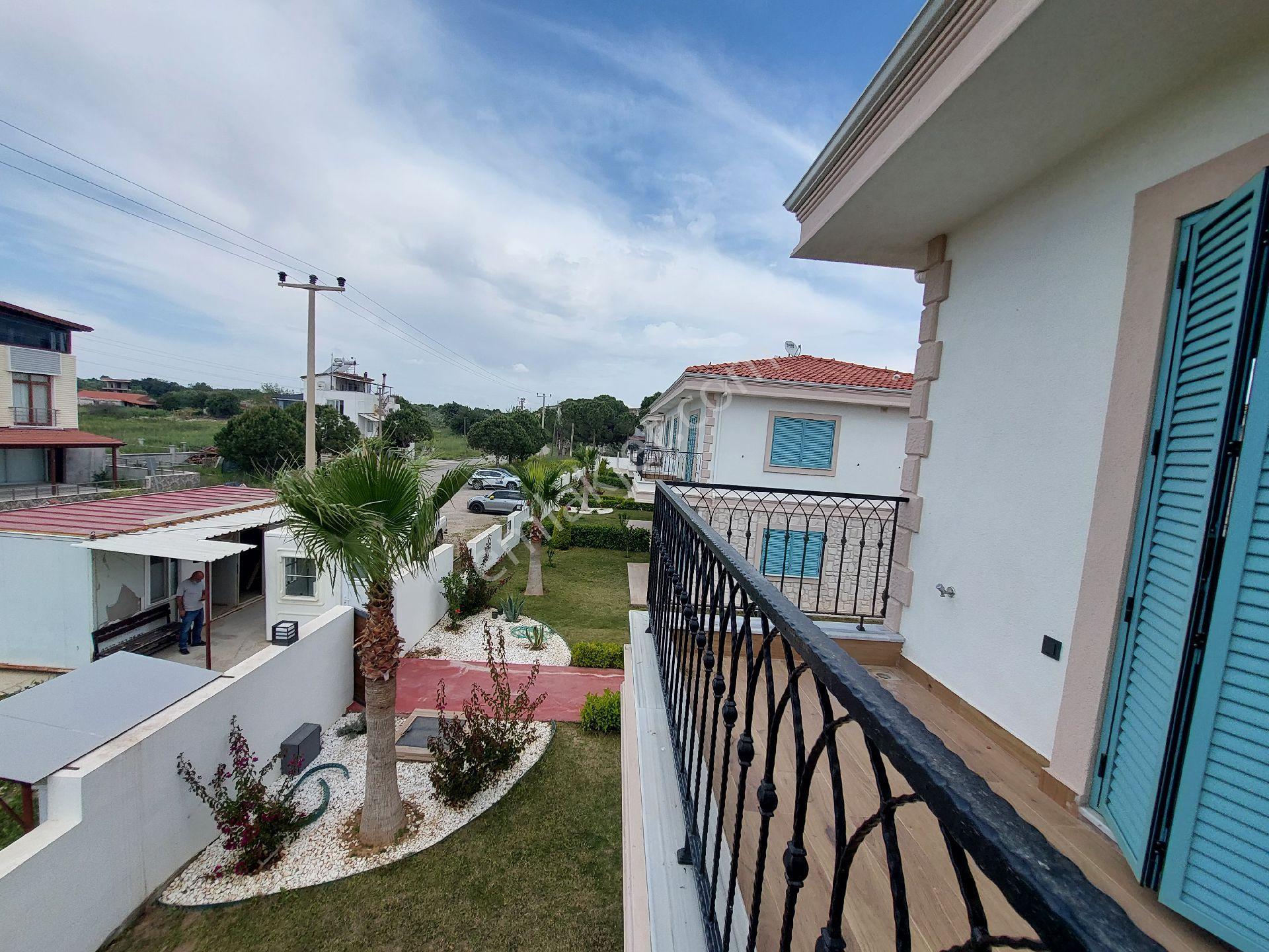 Denize 200m 2+1villa Tarzında Çift Havuzlu - Görsel 16