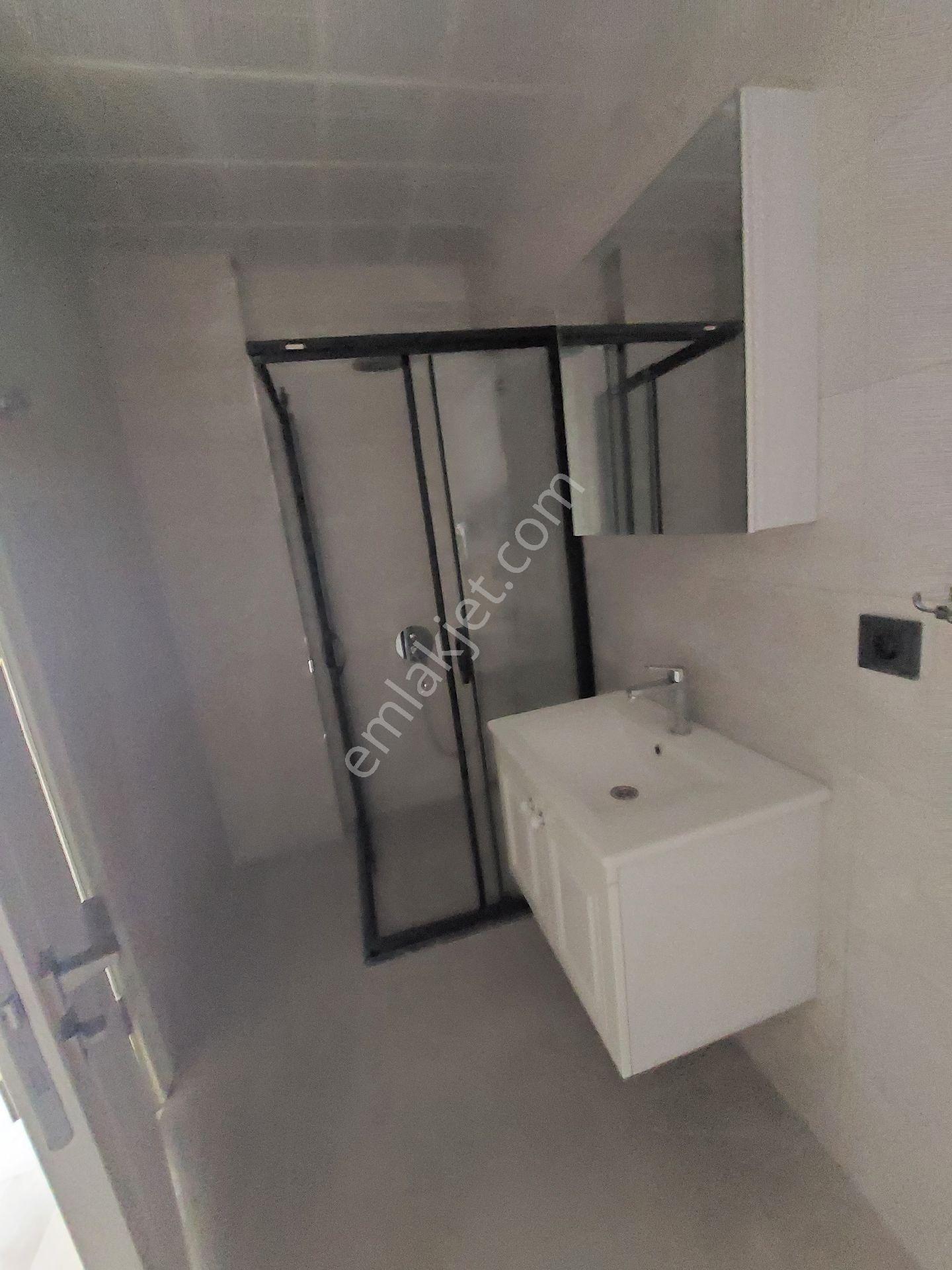 Denize 200m 2+1villa Tarzında Çift Havuzlu - Görsel 26