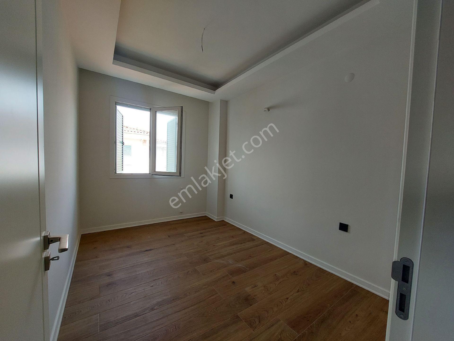 Denize 200m 2+1villa Tarzında Çift Havuzlu - Görsel 25