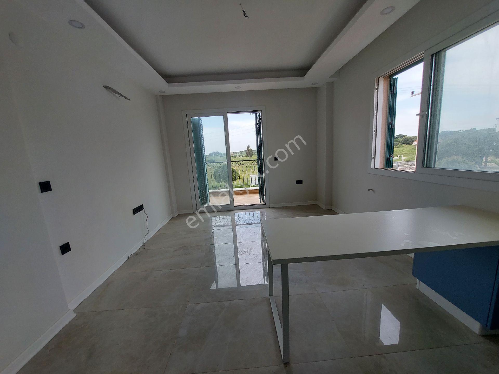 Denize 200m 2+1villa Tarzında Çift Havuzlu - Görsel 19