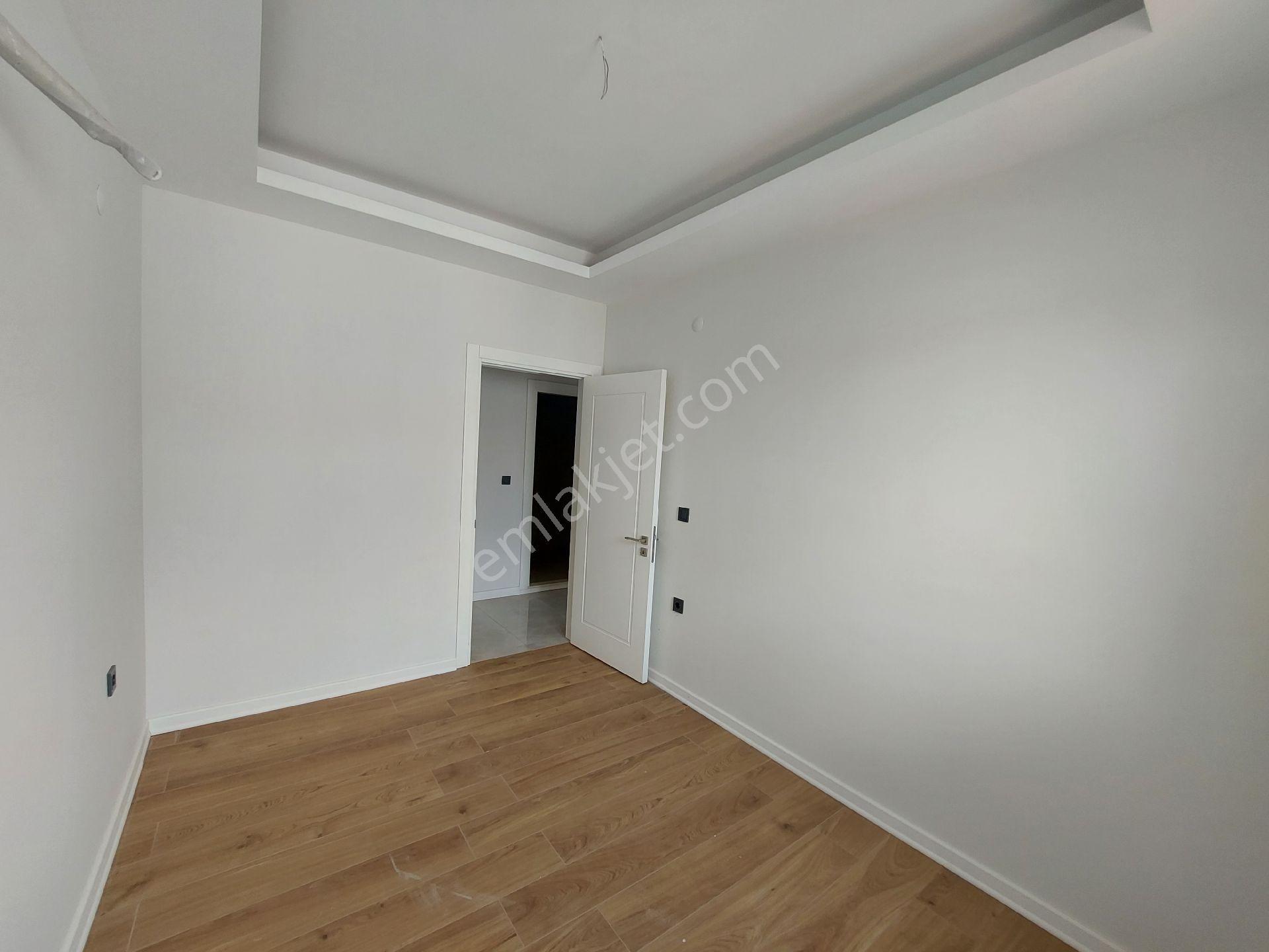 Denize 200m 2+1villa Tarzında Çift Havuzlu - Görsel 23