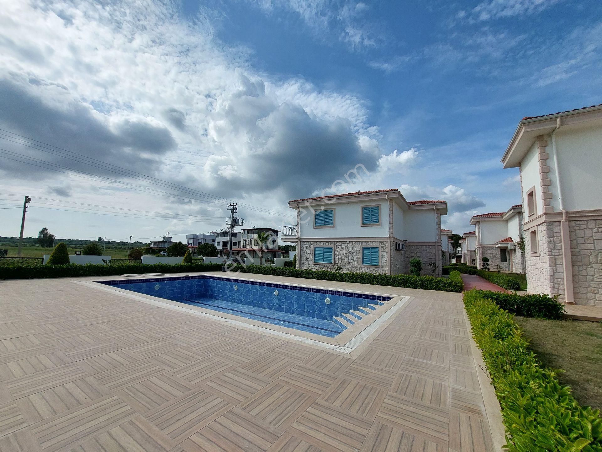 Denize 200m 2+1villa Tarzında Çift Havuzlu - Görsel 4
