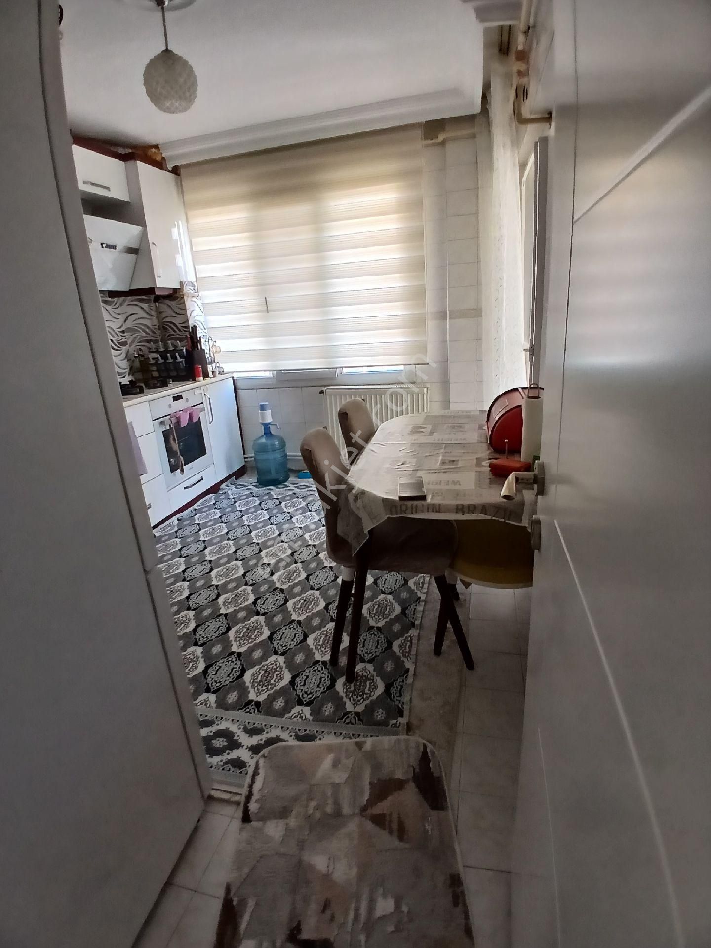 İzmir Torbalı Cumhuriyet Mahallesinde 3+1 Arakat Daire Satılık - Görsel 3