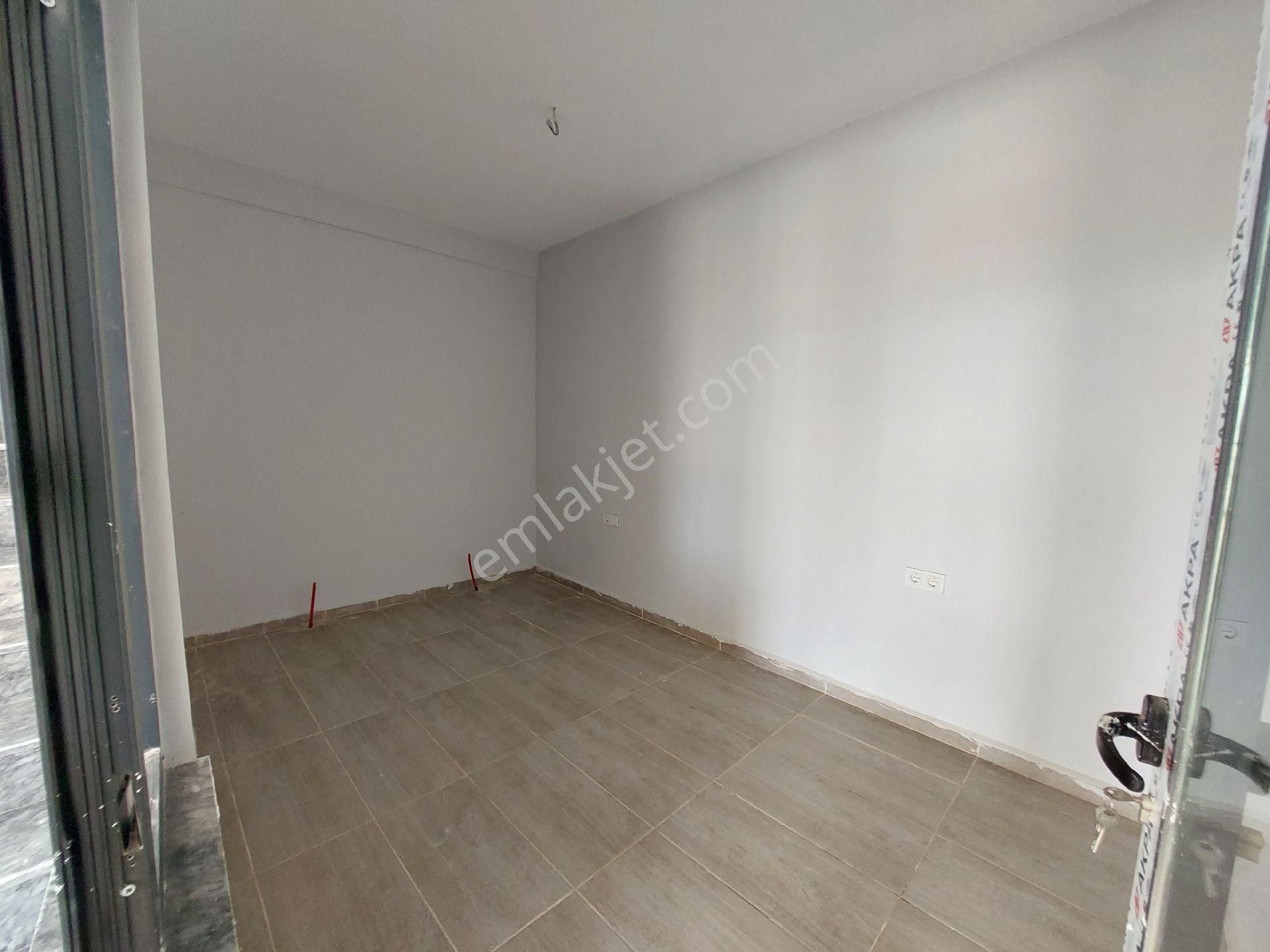 Muhteşem 4+1 Dubleks Bahçesinden Dahi Deniz Manzaralı Otoparklı - Görsel 15