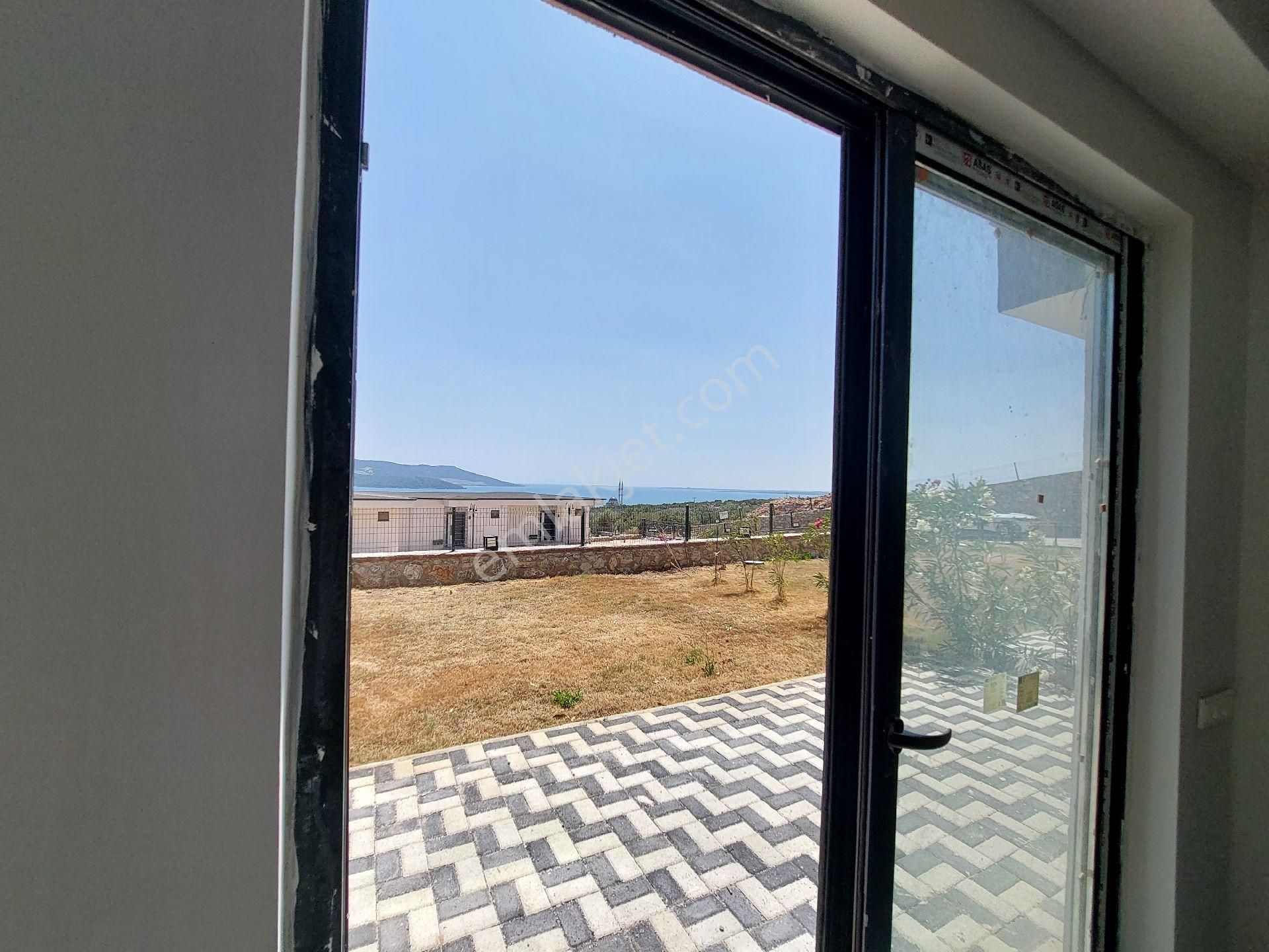 Muhteşem 4+1 Dubleks Bahçesinden Dahi Deniz Manzaralı Otoparklı - Görsel 18