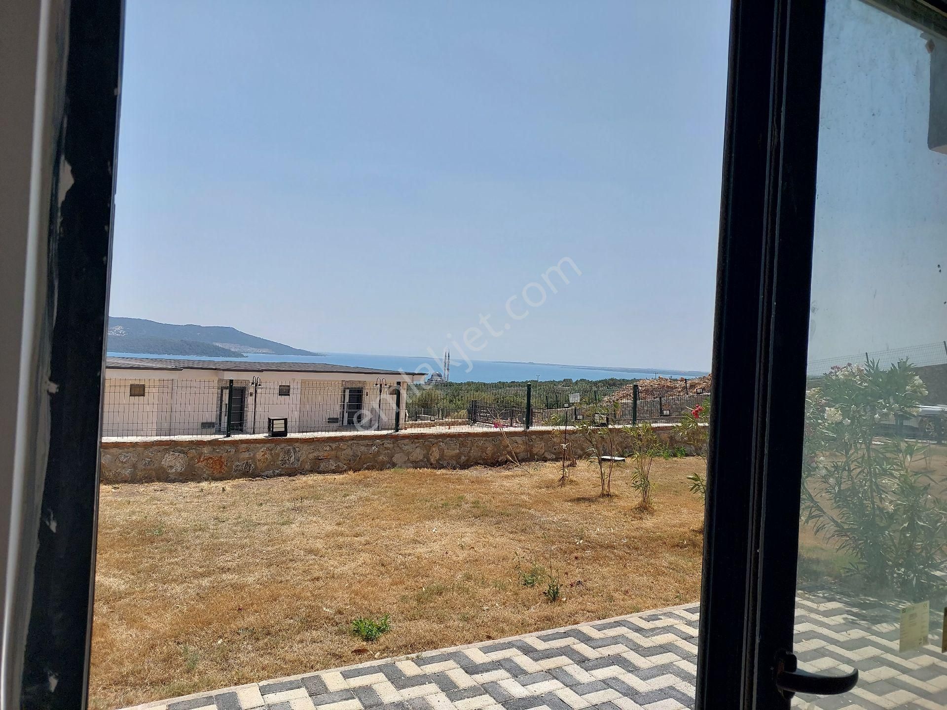 Muhteşem 4+1 Dubleks Bahçesinden Dahi Deniz Manzaralı Otoparklı - Görsel 19