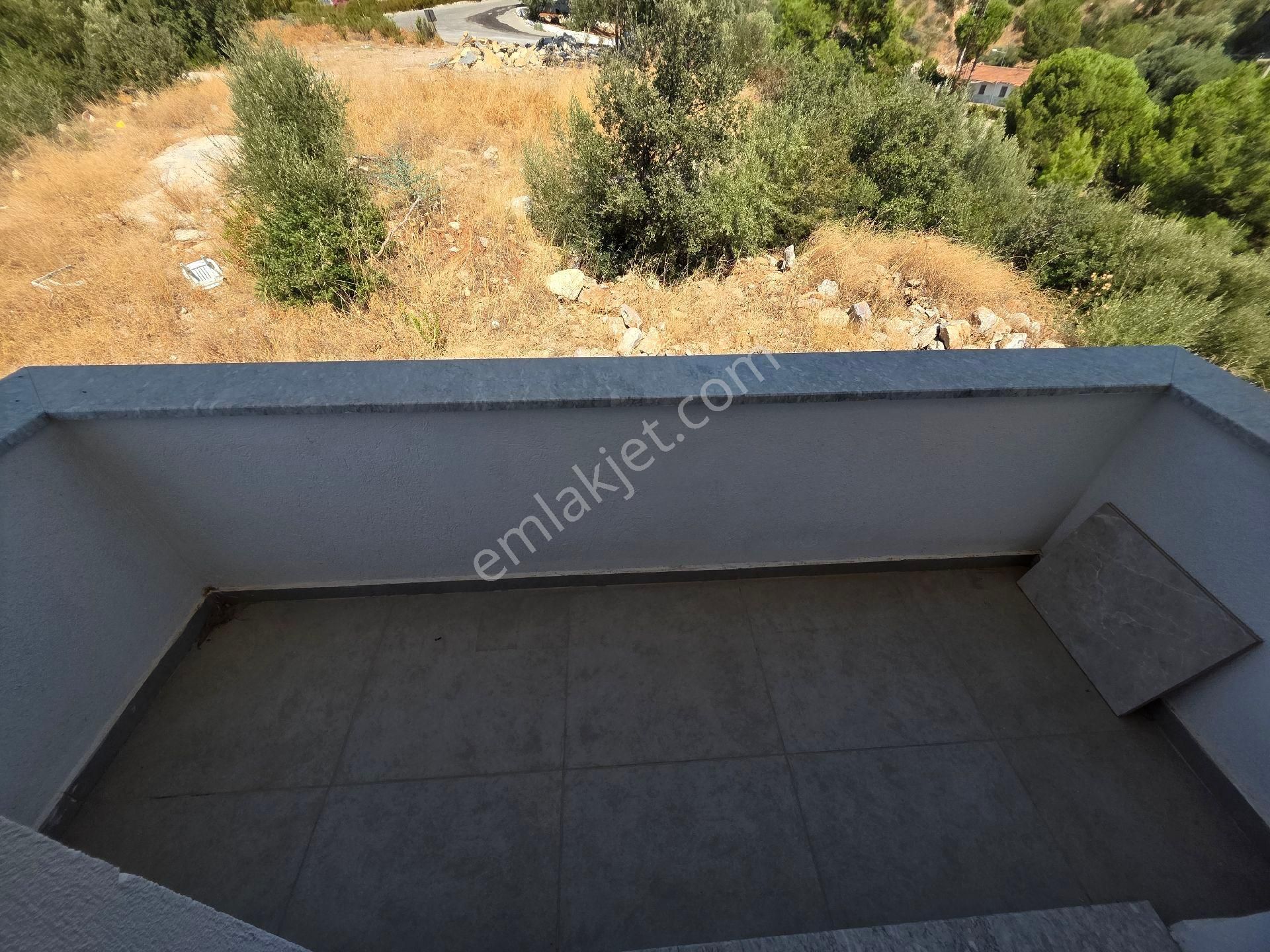 Didim Akbük'de Ful Deniz Manzaralı Müstakil Bahçeli Satılık Sıfır Villa - Görsel 12