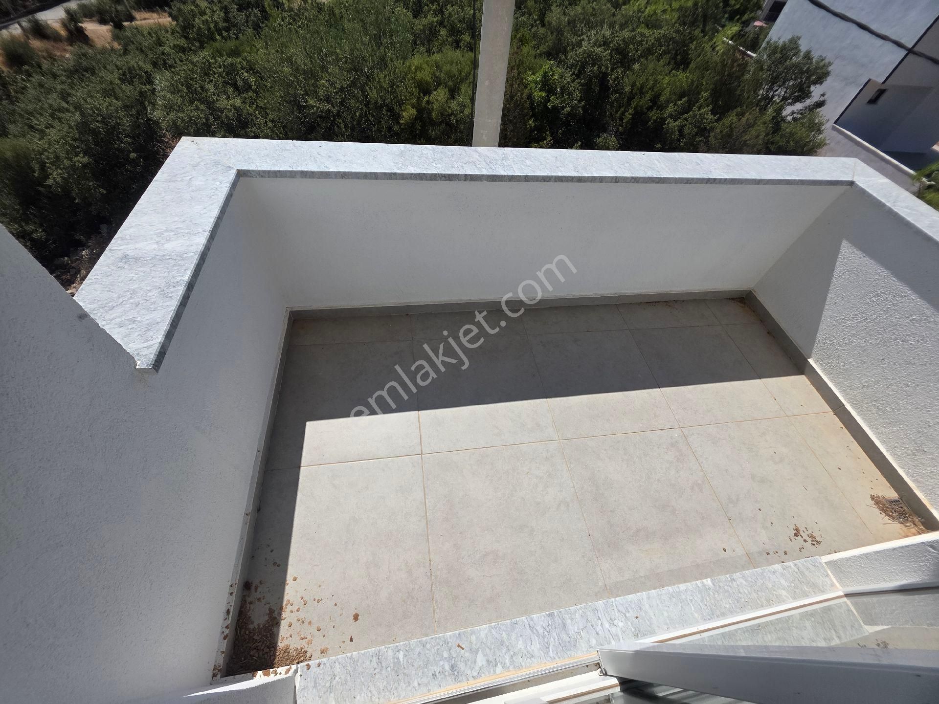 Didim Akbük'de Ful Deniz Manzaralı Müstakil Bahçeli Satılık Sıfır Villa - Görsel 17