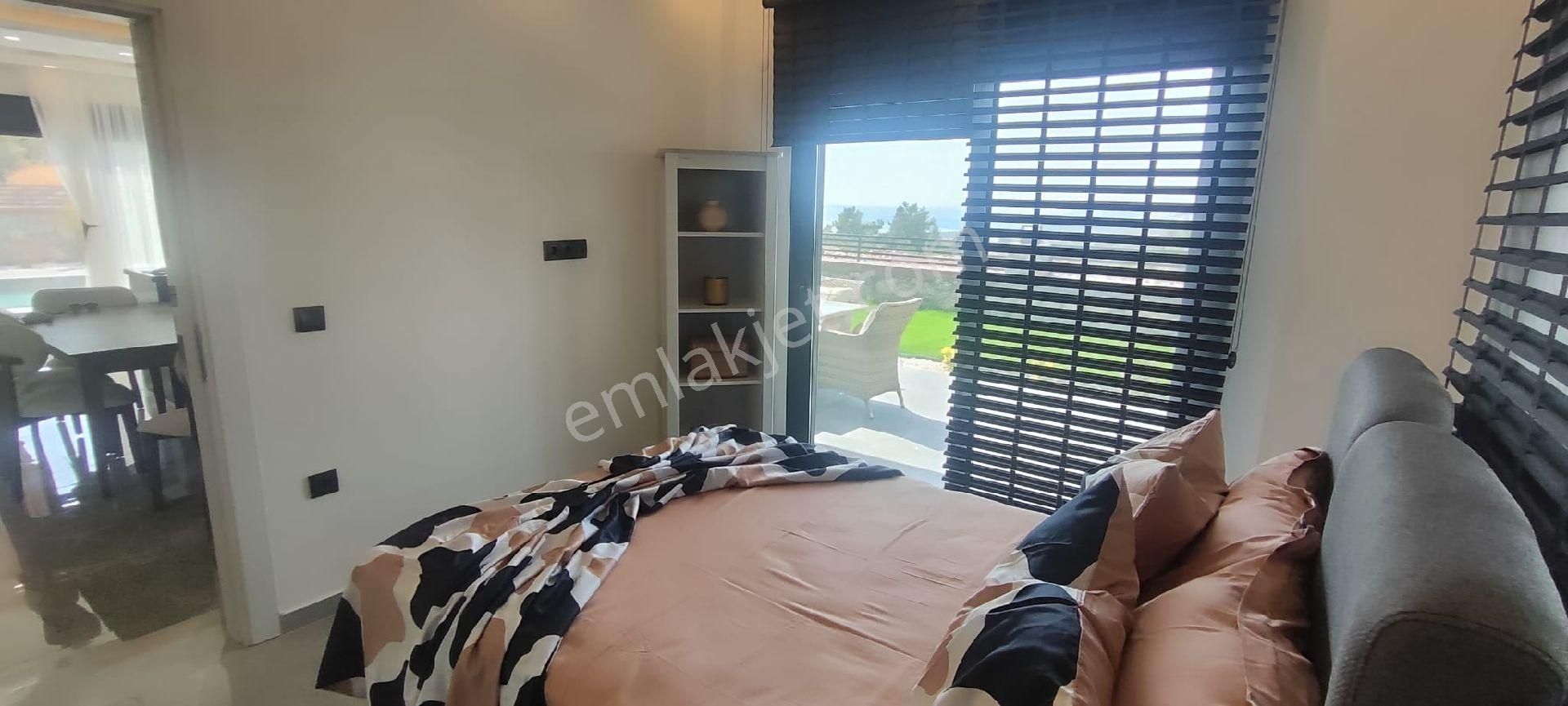 Didim Akbük'de Deniz Manzaralı Müstakil Havuzlu Eşyalı Villa - Görsel 21