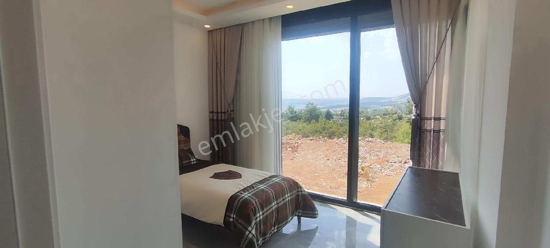 Didim Akbük'de Deniz Manzaralı Müstakil Havuzlu Eşyalı Villa - Görsel 11