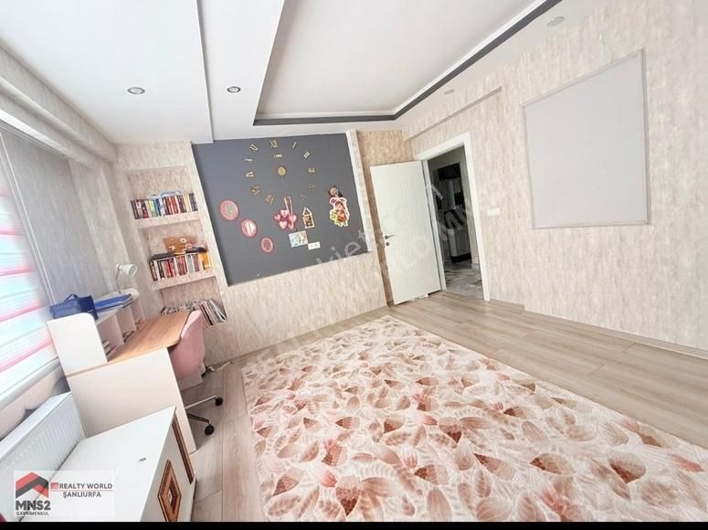 Realty World Mns2 Ahmet'ten Satılık 3+1 Lüks Daire