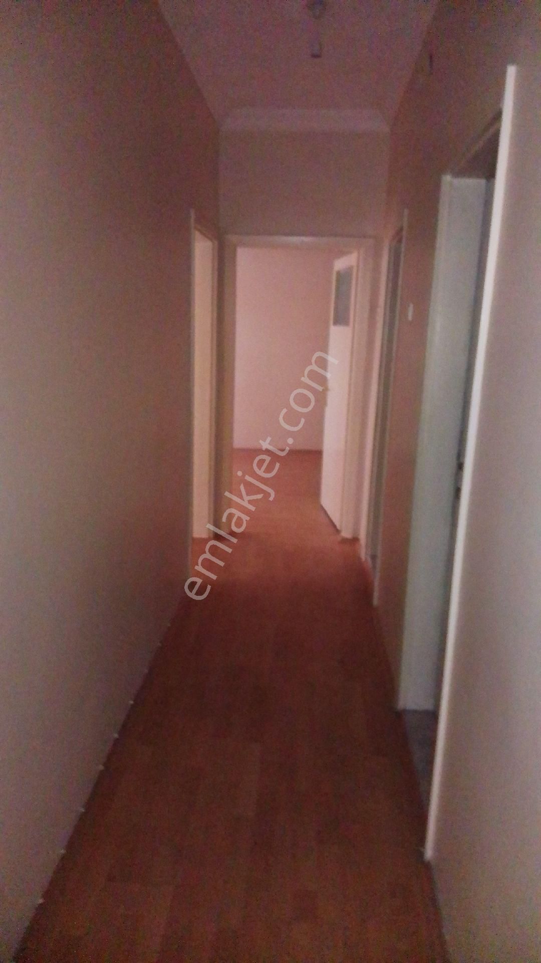 Çarşî Merkezinde 3+1 Satîlîk Daire - Görsel 8