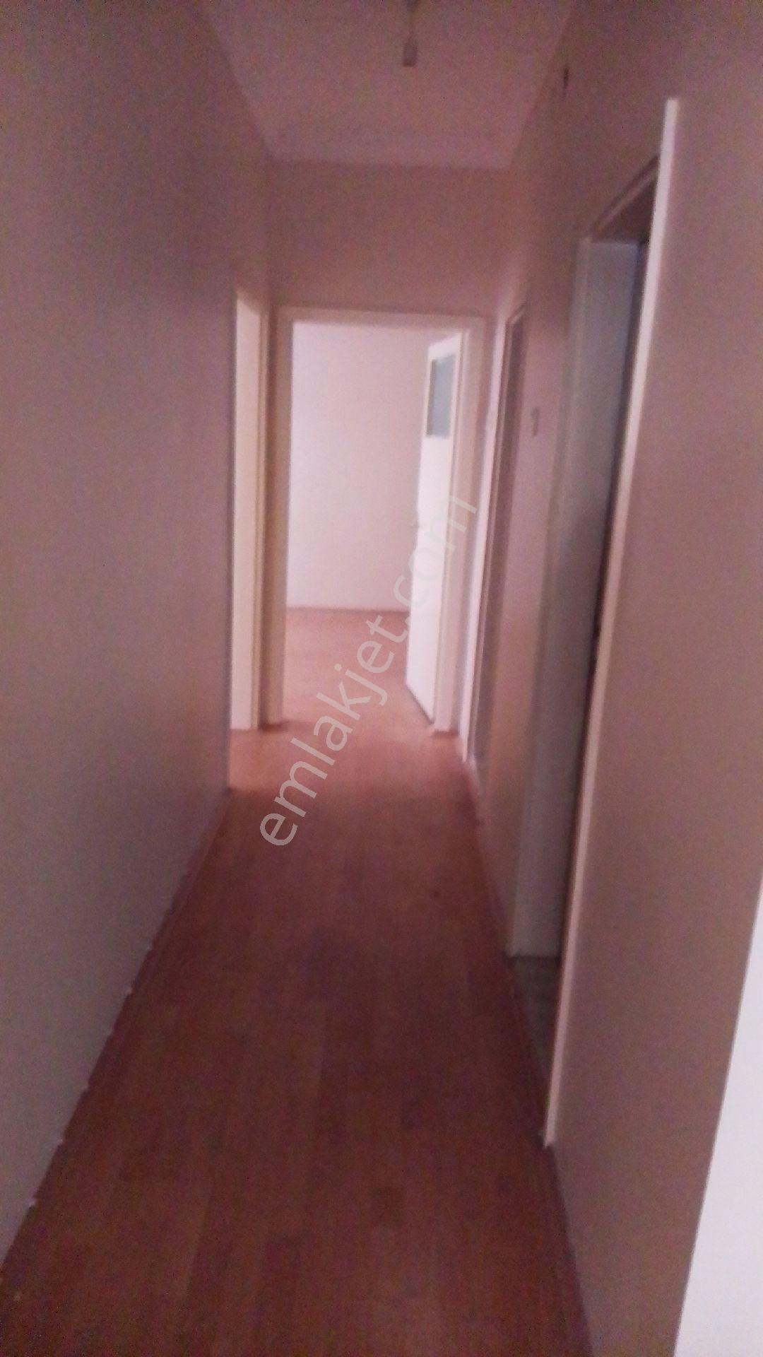 Çarşî Merkezinde 3+1 Satîlîk Daire - Görsel 9