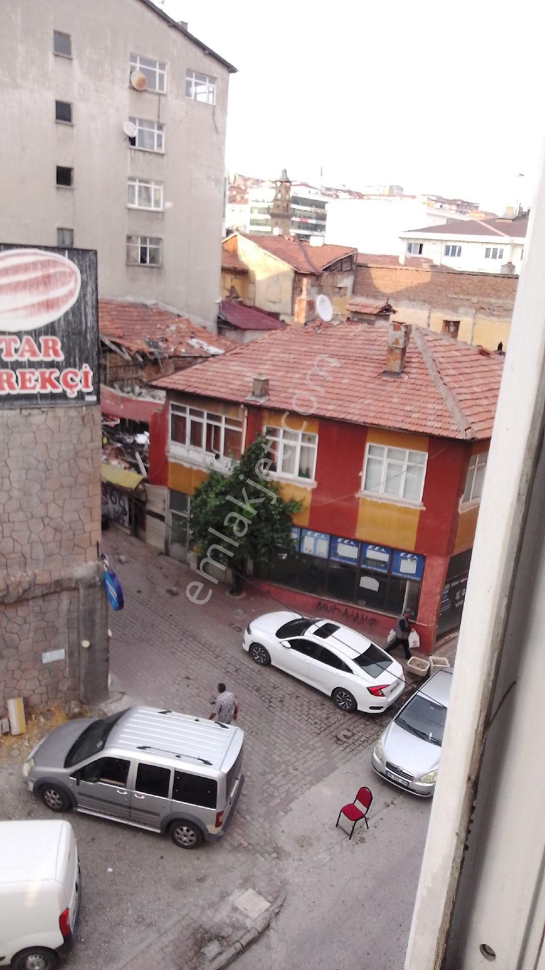 Çarşî Merkezinde 3+1 Satîlîk Daire - Görsel 3