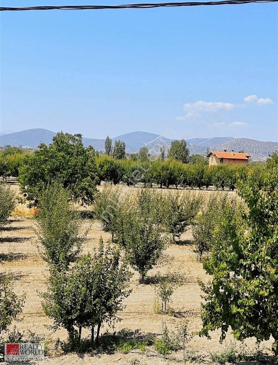 Korkuteli Bayat Mahalesinde Sıfır 2+1 Villa