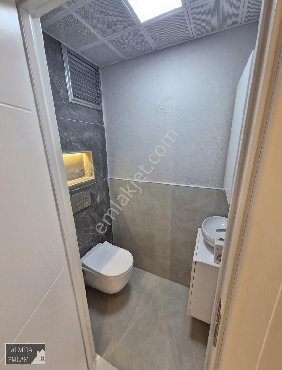 İnönü Cad, Arka Sokağı 3+1 130m2 Arakat Köşe Daire Lüks Dekorlu - Görsel 5