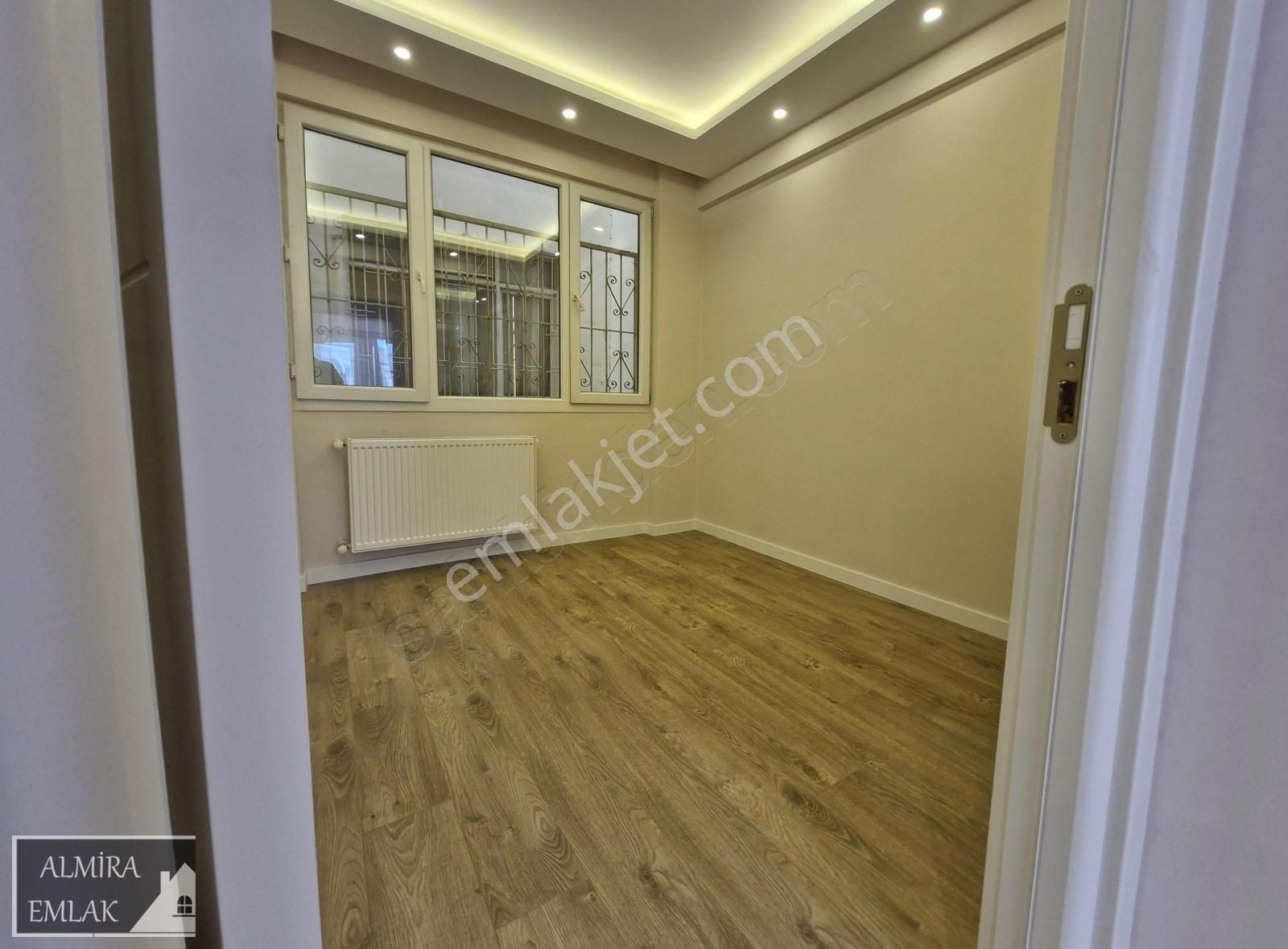 İnönü Cad, Arka Sokağı 3+1 130m2 Arakat Köşe Daire Lüks Dekorlu - Görsel 25