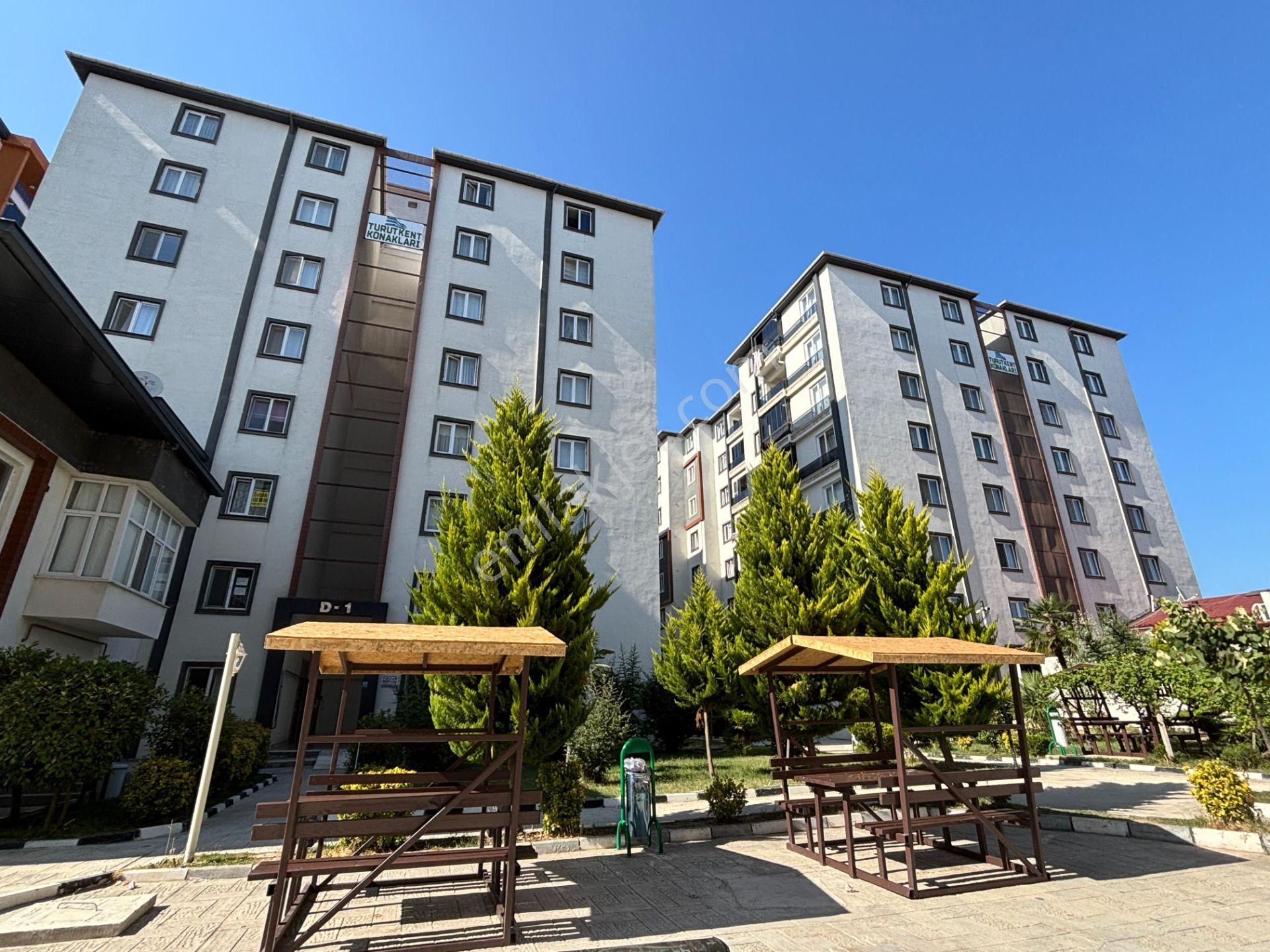 **eryıldız Gayrimenkul'den Migros Avm Yanı Siteler Bölgesinde Havuz Cephe Balkonlu 2+1