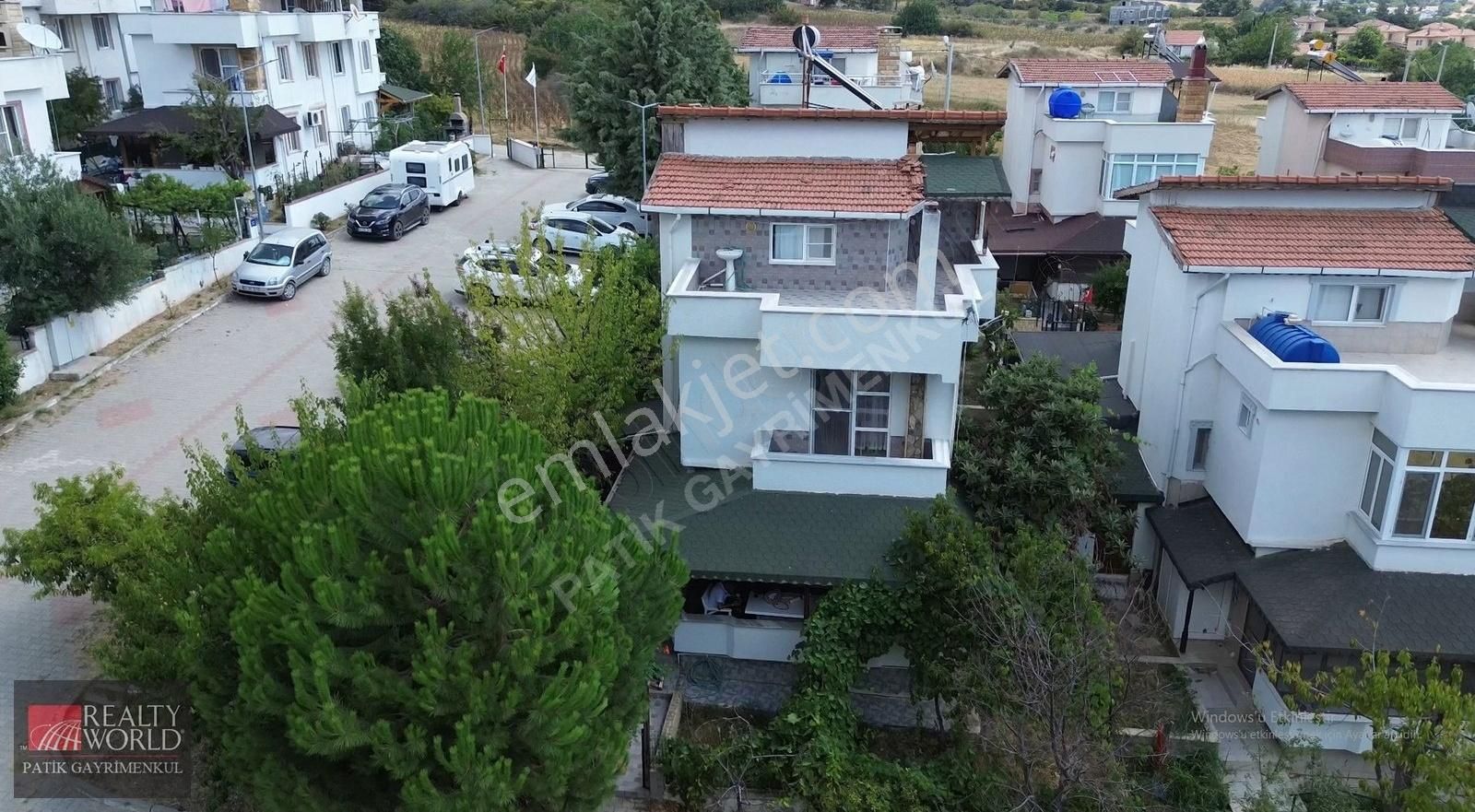 Saros'da Cennetten Bir Koy Gökçetepe'de Satılık Yazlık