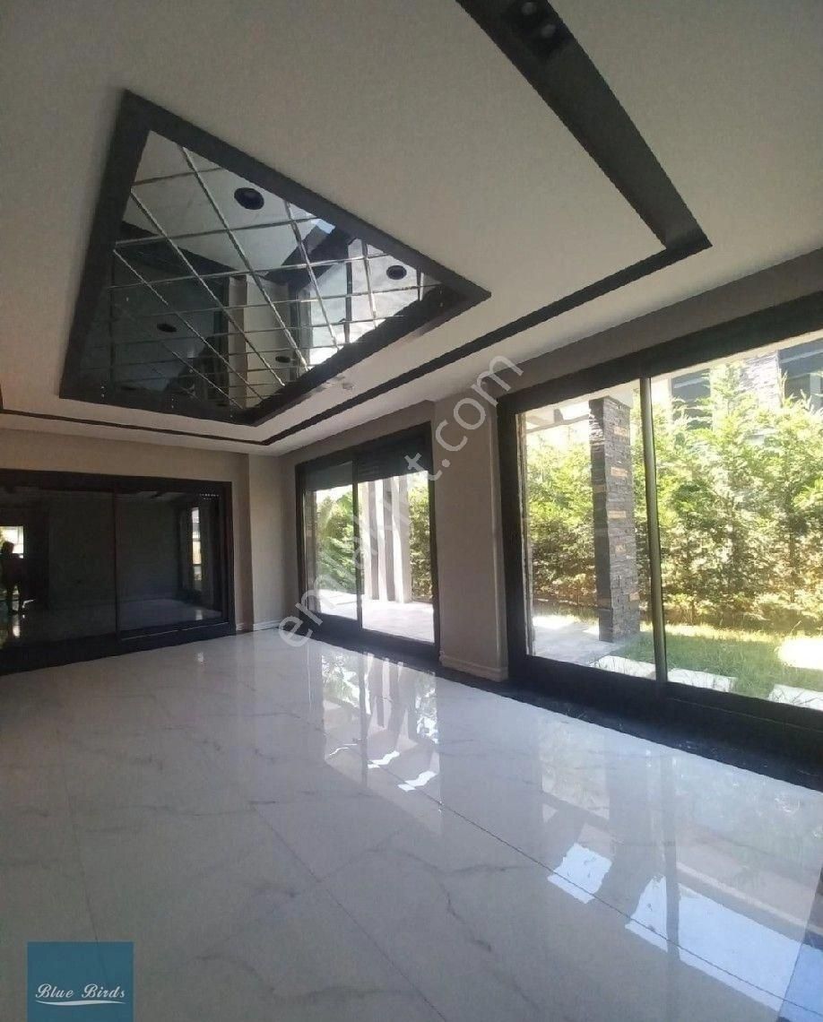 Kusadası 4+2 Müstakil Villa - Görsel 23