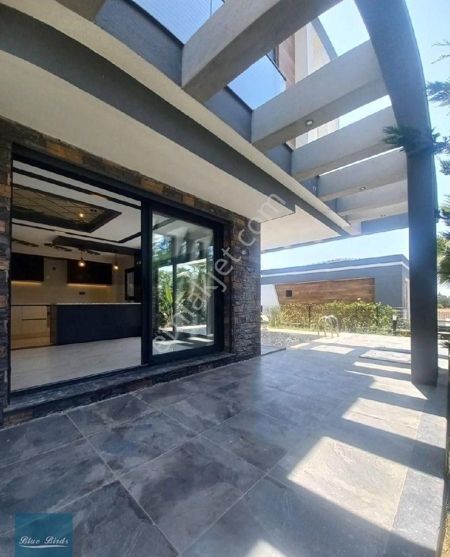Kusadası 4+2 Müstakil Villa - Görsel 3