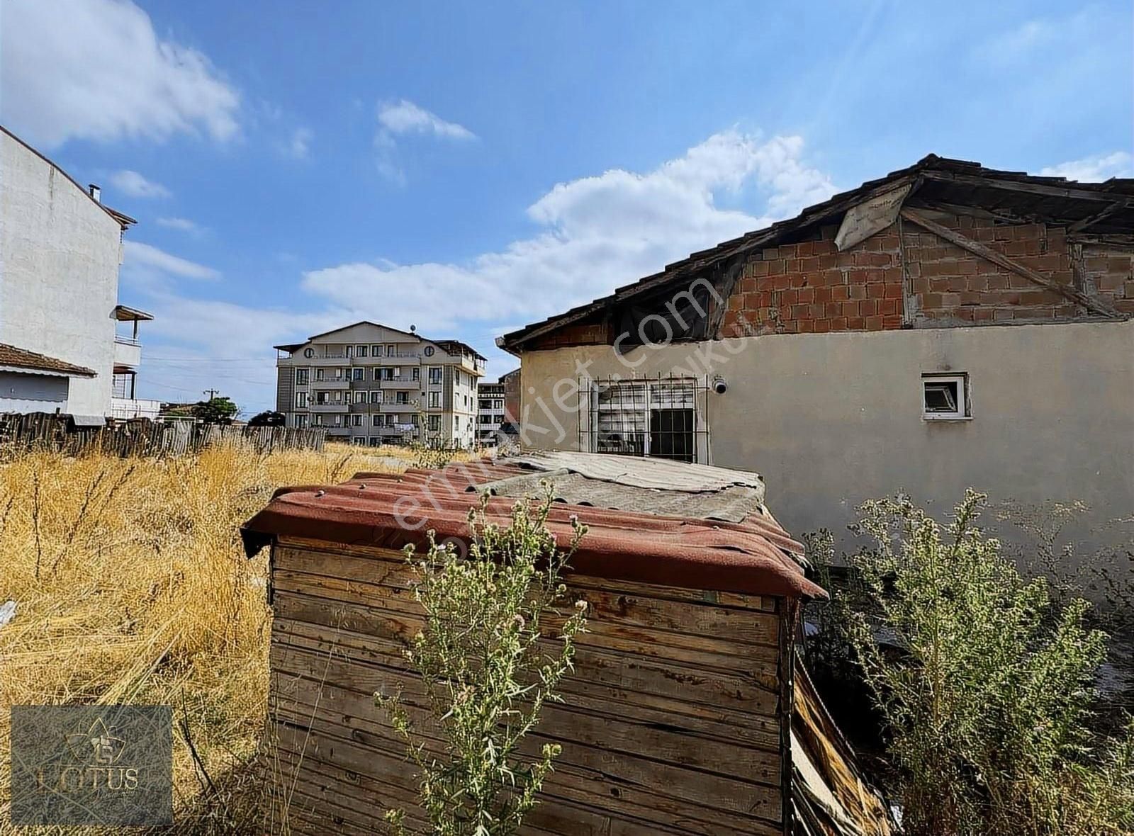 Derince Çenesuyu 235 M2 Arsa İçerisinde Satılık Müstakil Ev - Görsel 3