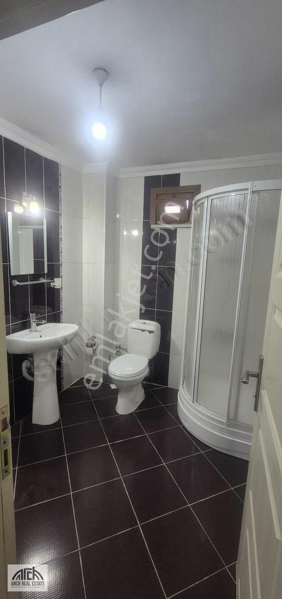 Kağıthane Gürsel Mahallesi Kiralık 1+1 Daire & Ofis