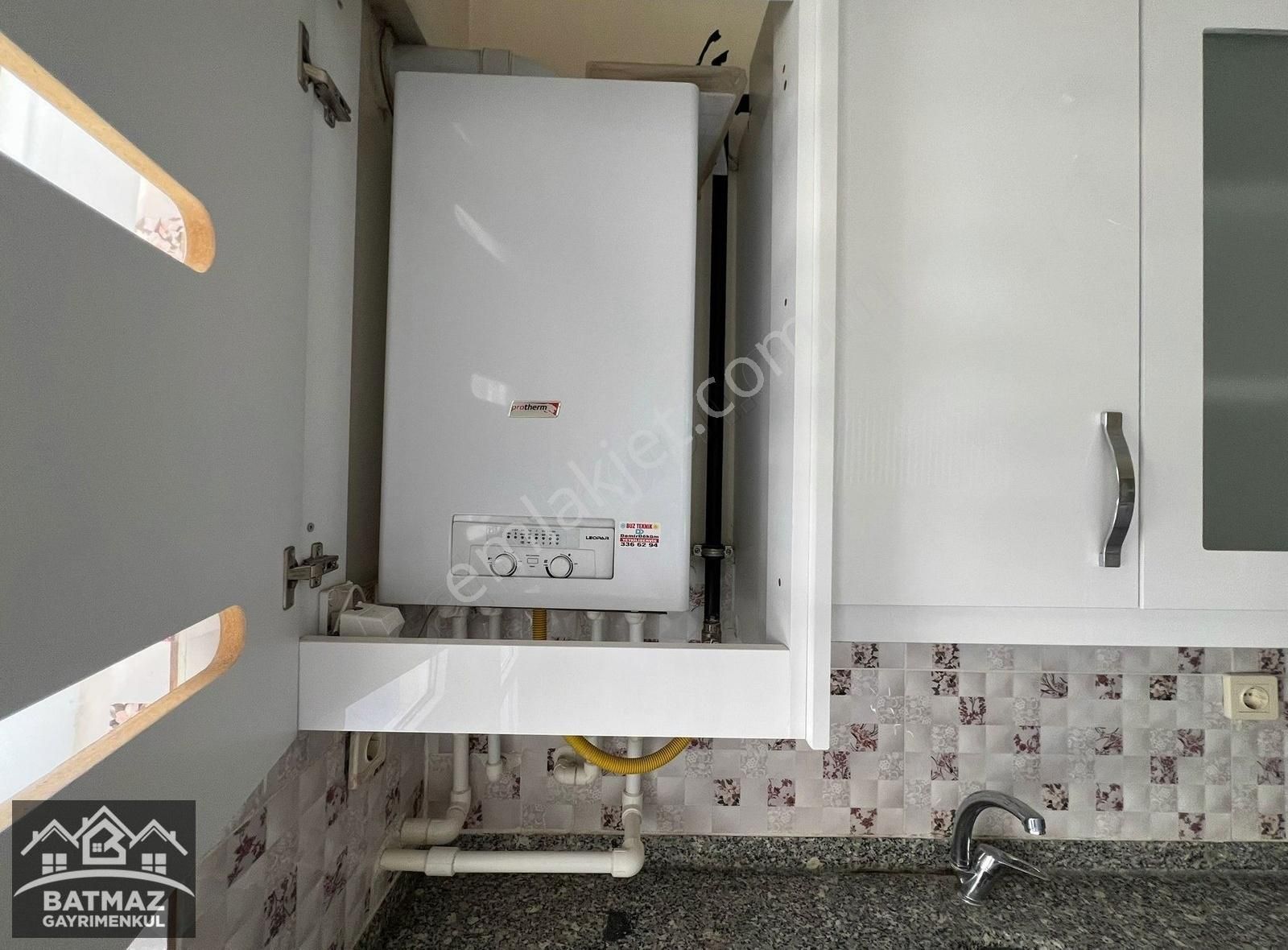 Batmaz'dan Beykent Merkezi Konumda 2+1 Satılık Uygun Daire - Görsel 15