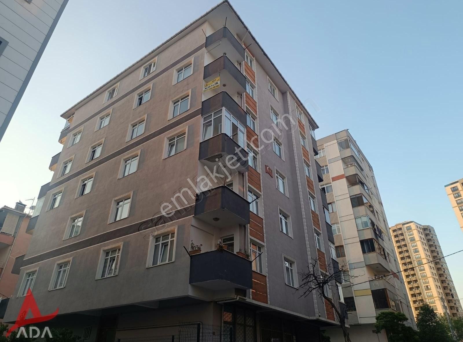 Kaynarca Mh. E5'e Ve Sahile Yürüme Mesafesi Kiralık 3+1 Daire
