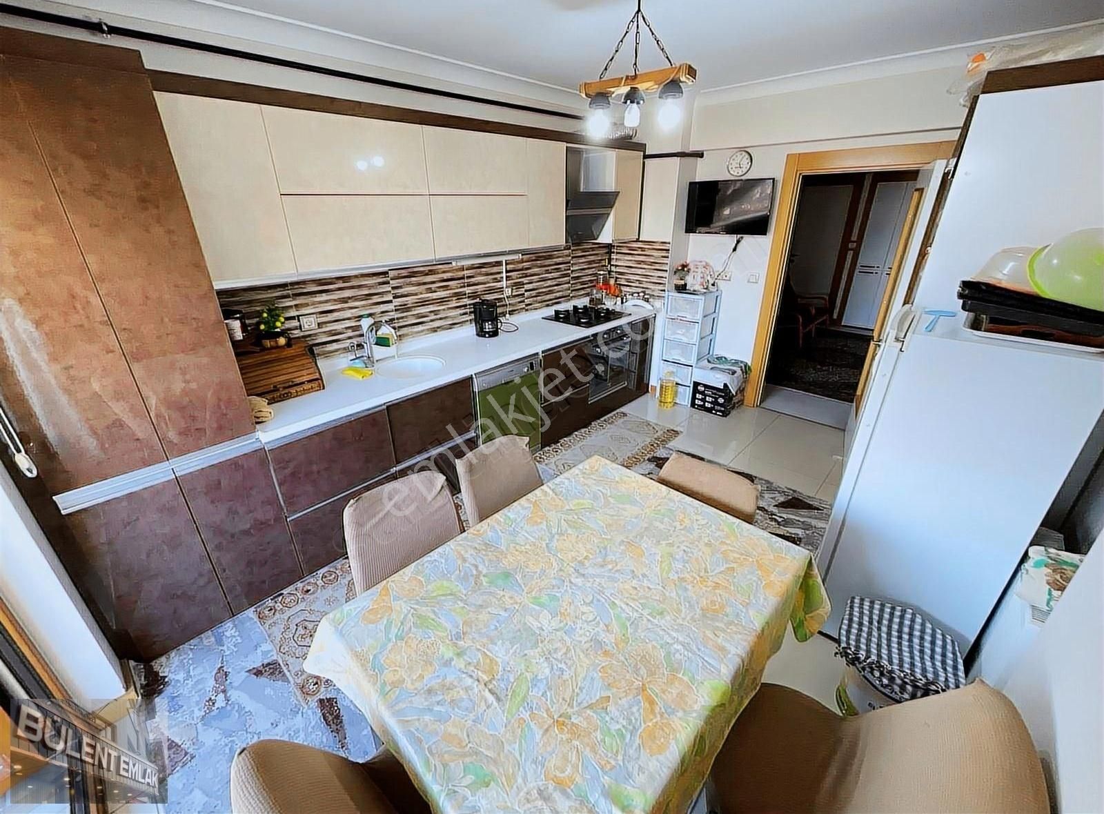 Site İçerisinde 4+1 Ebeveyn Banyolu Giyinme Odalı Manzaralı - Görsel 7