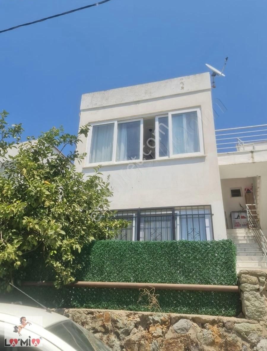 Bodrum Turgutreis'te Satılık Daire 2+1 Üst Kat