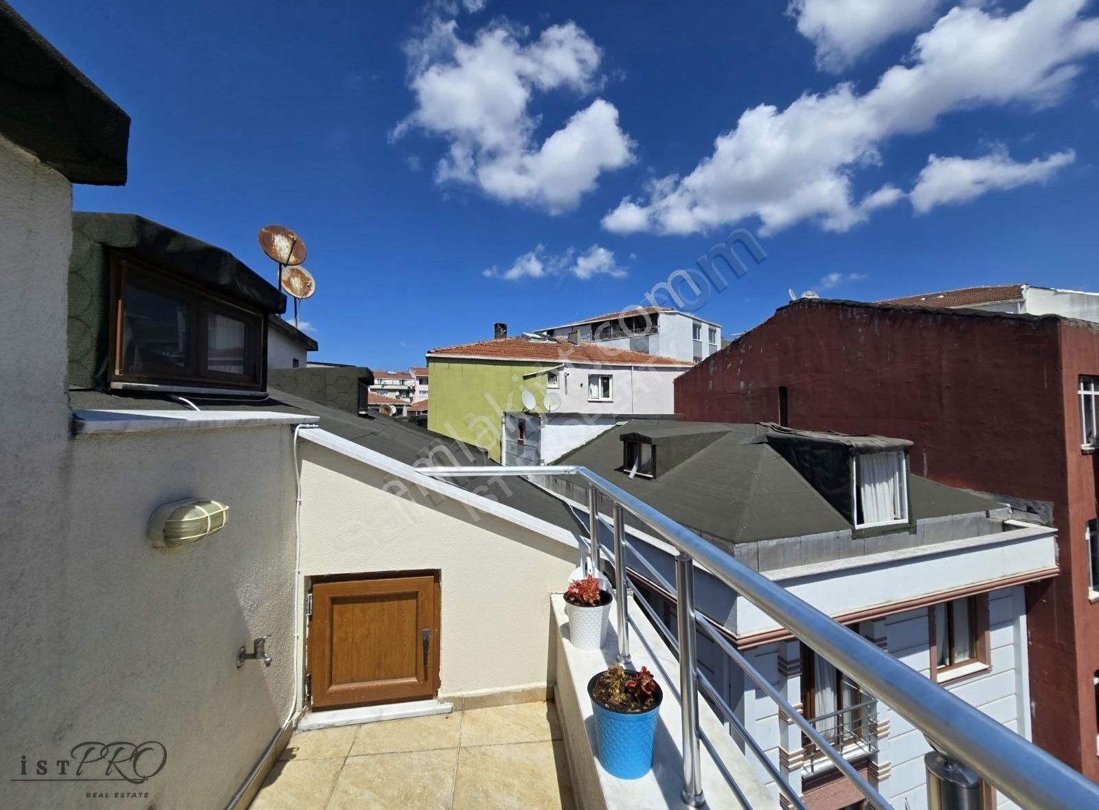 Levent Metro 5 Dk Herşey Dahil Yeni Bina Eşyalı1+1kiralık Daire