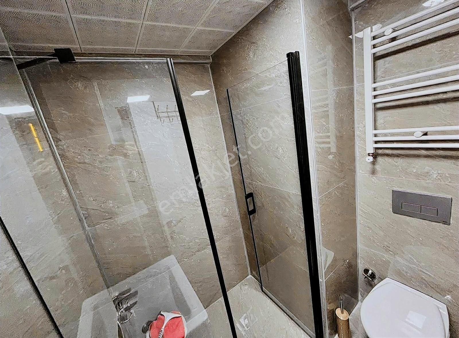 İncek Taşpınar 1+1 Eşyalı Jandarma Karşısı Kiralık Daire