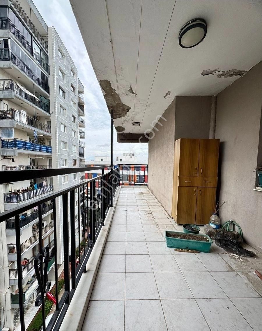 Eys'den 3+1 Arakat Site İçi Çift Asansörlü Otoparklı Çift Cephe Buca Yenigünde Satılık Daire - Görsel 2