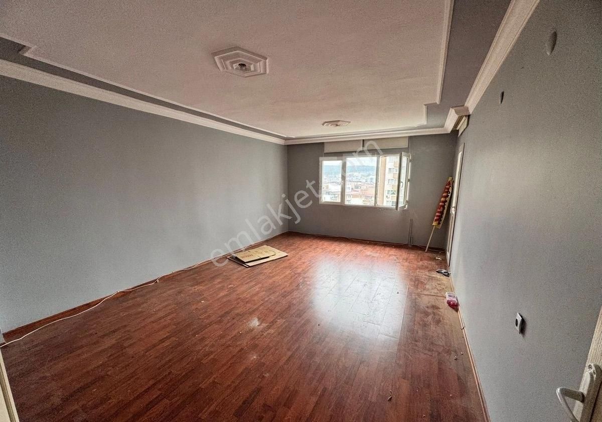 Eys'den 3+1 Arakat Site İçi Çift Asansörlü Otoparklı Çift Cephe Buca Yenigünde Satılık Daire - Görsel 4