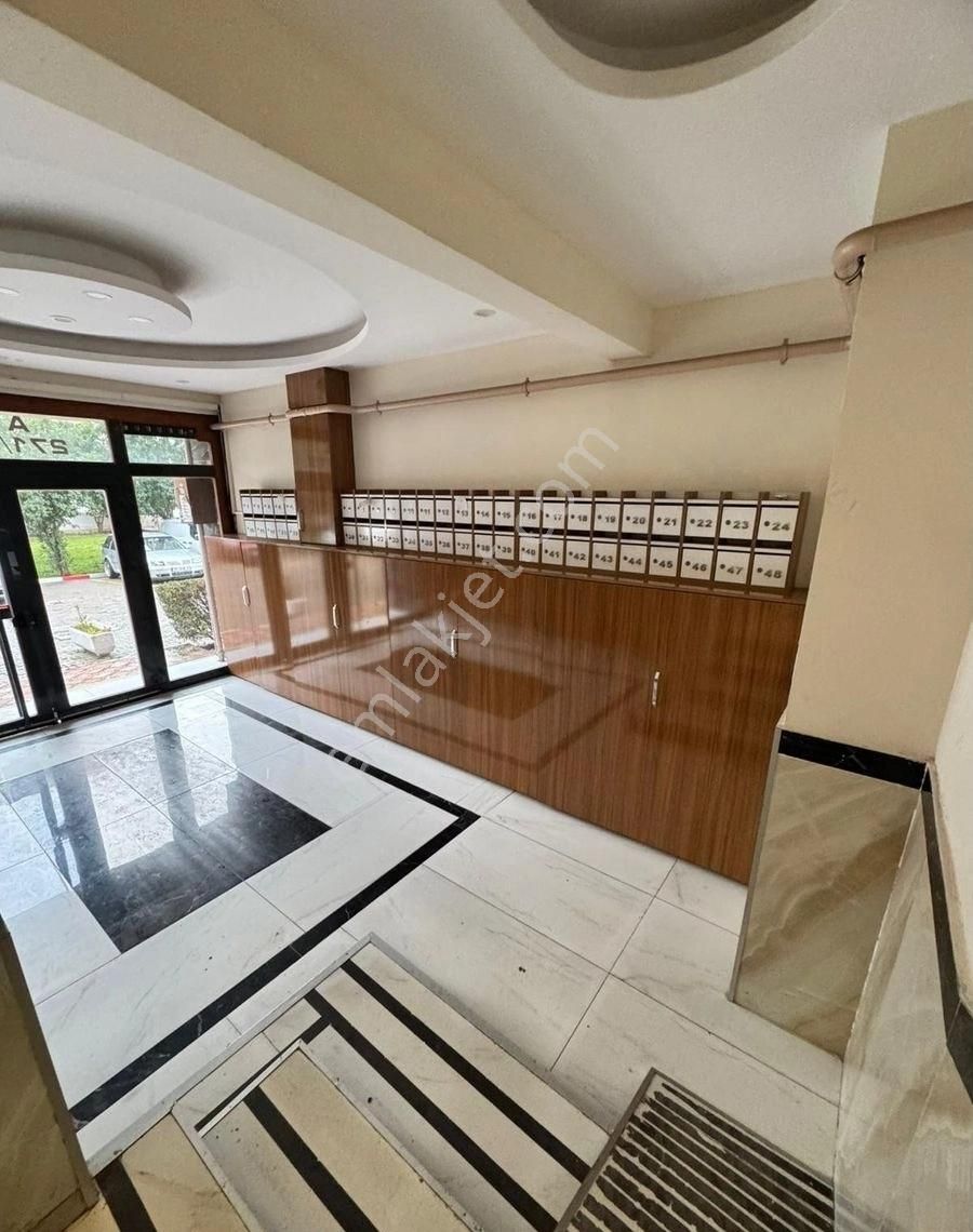 Eys'den 3+1 Arakat Site İçi Çift Asansörlü Otoparklı Çift Cephe Buca Yenigünde Satılık Daire - Görsel 14