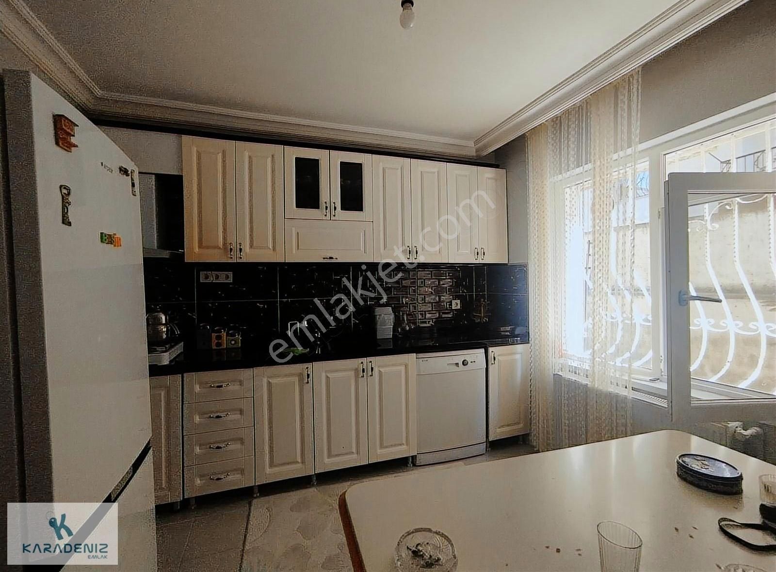 Gaziosmanpaşa Mahallesi Geniş 2+1 Satılık Daire Karadeniz Emlak