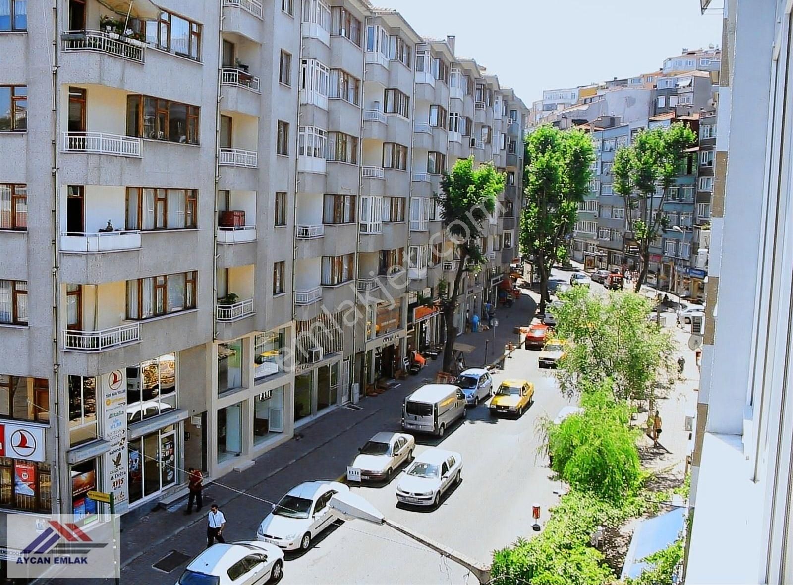 Beşiktaş Şairnedimde 2+1 Bilgi İçin Emlak Yetklisi