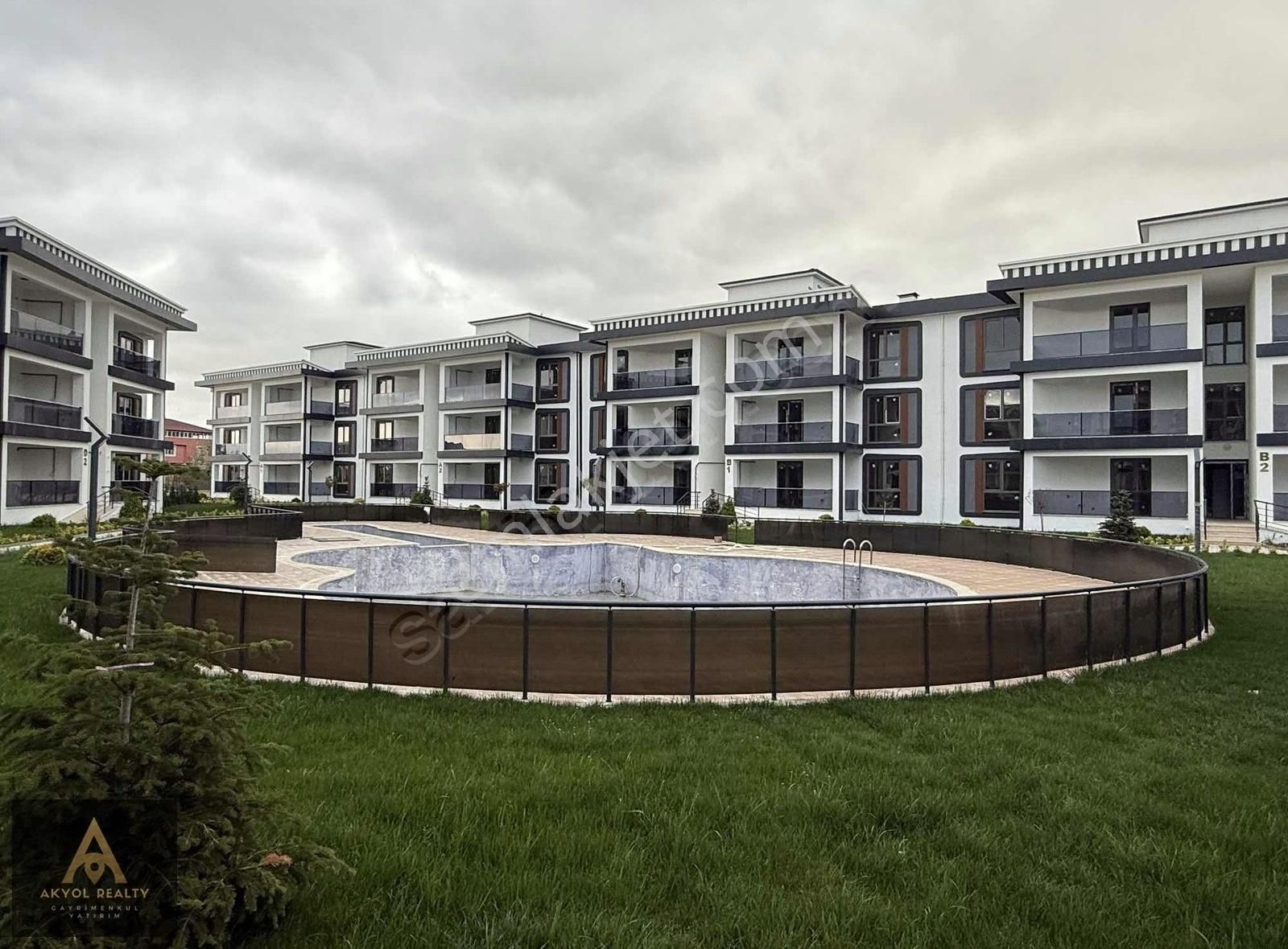 Kiralık Sıfır Mk Sare Havuzlu Site İçi 3+1 Lüks Daire
